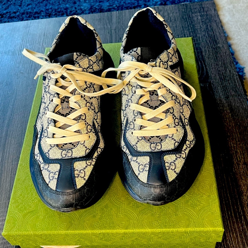 Gucci shoes